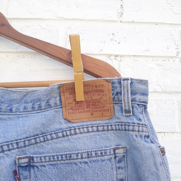 Vintage Levi's Highrise Mom Shorts size 22 - Picture 4 of 6